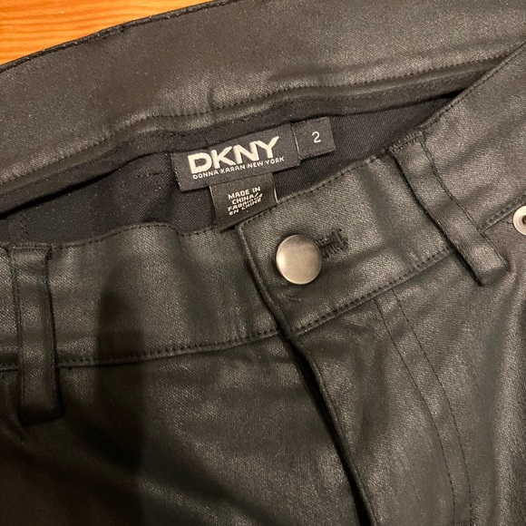Coated black jeans - Picture 2 of 5